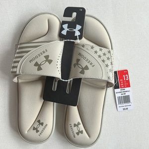 NWT Men’s size 13 under armour men’s ignite freedom slides in khaki base / bayou